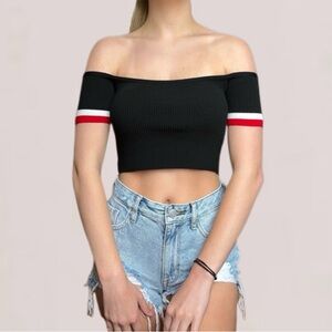 Windsor Black Ribbed Off-the-Shoulder Crop Top Size Medium